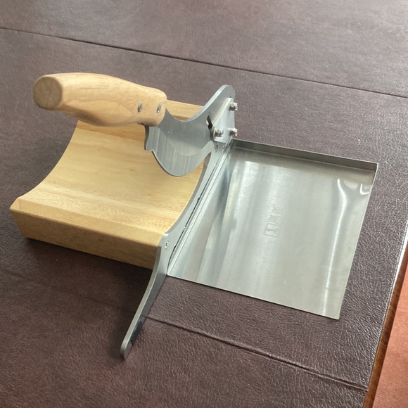 Charcuterie slicer